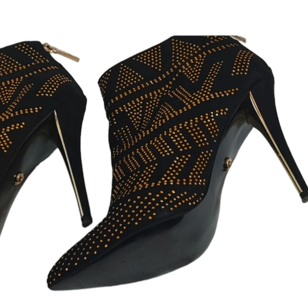 Thalia Sodi Alejandra Suede Pointed Toe Black and Gold Ankle Heeled Boots sz 7